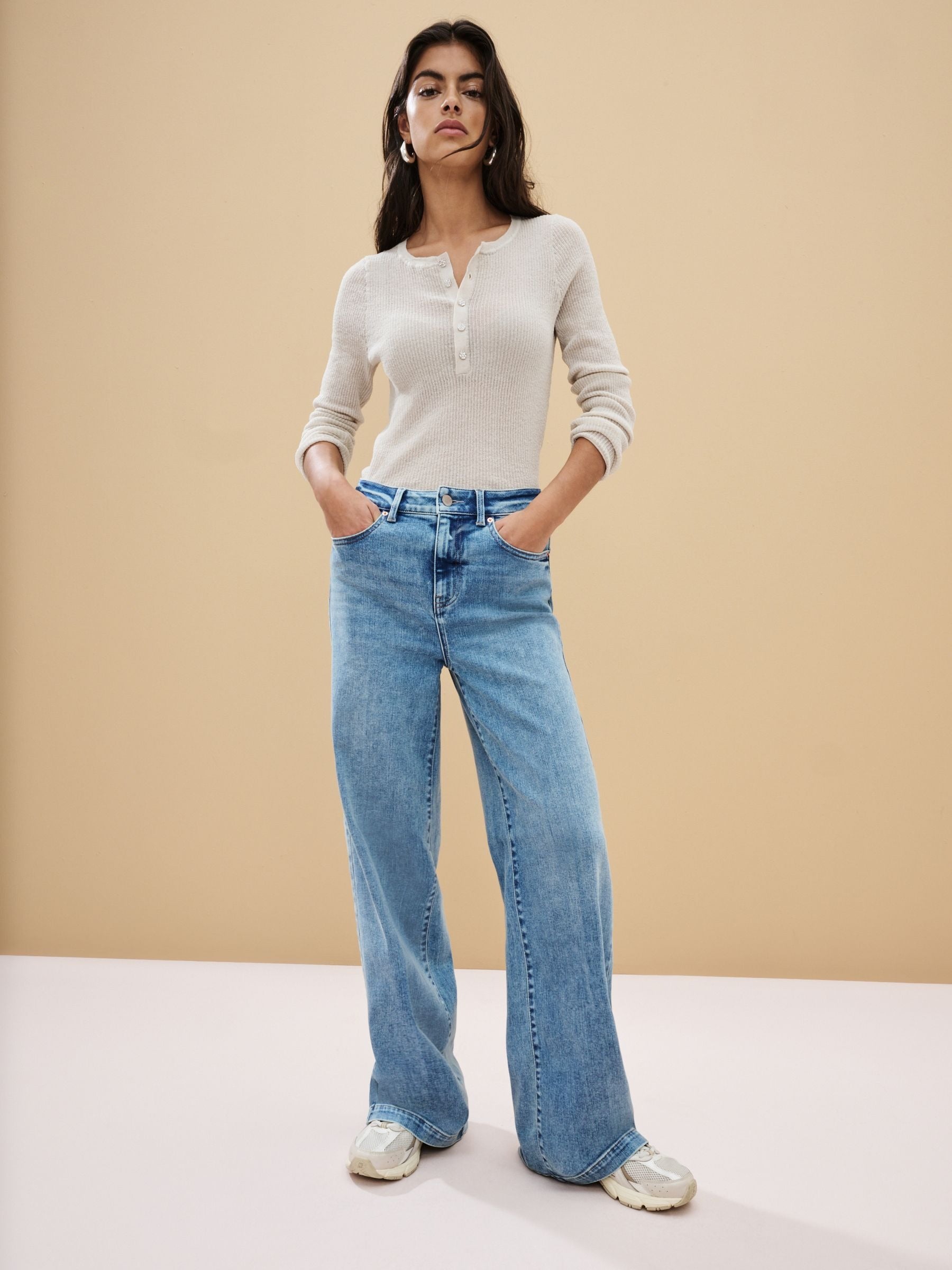 Women Mid Blue Wide Leg Jeans Online in Pakistan – Stylish High - Main Image