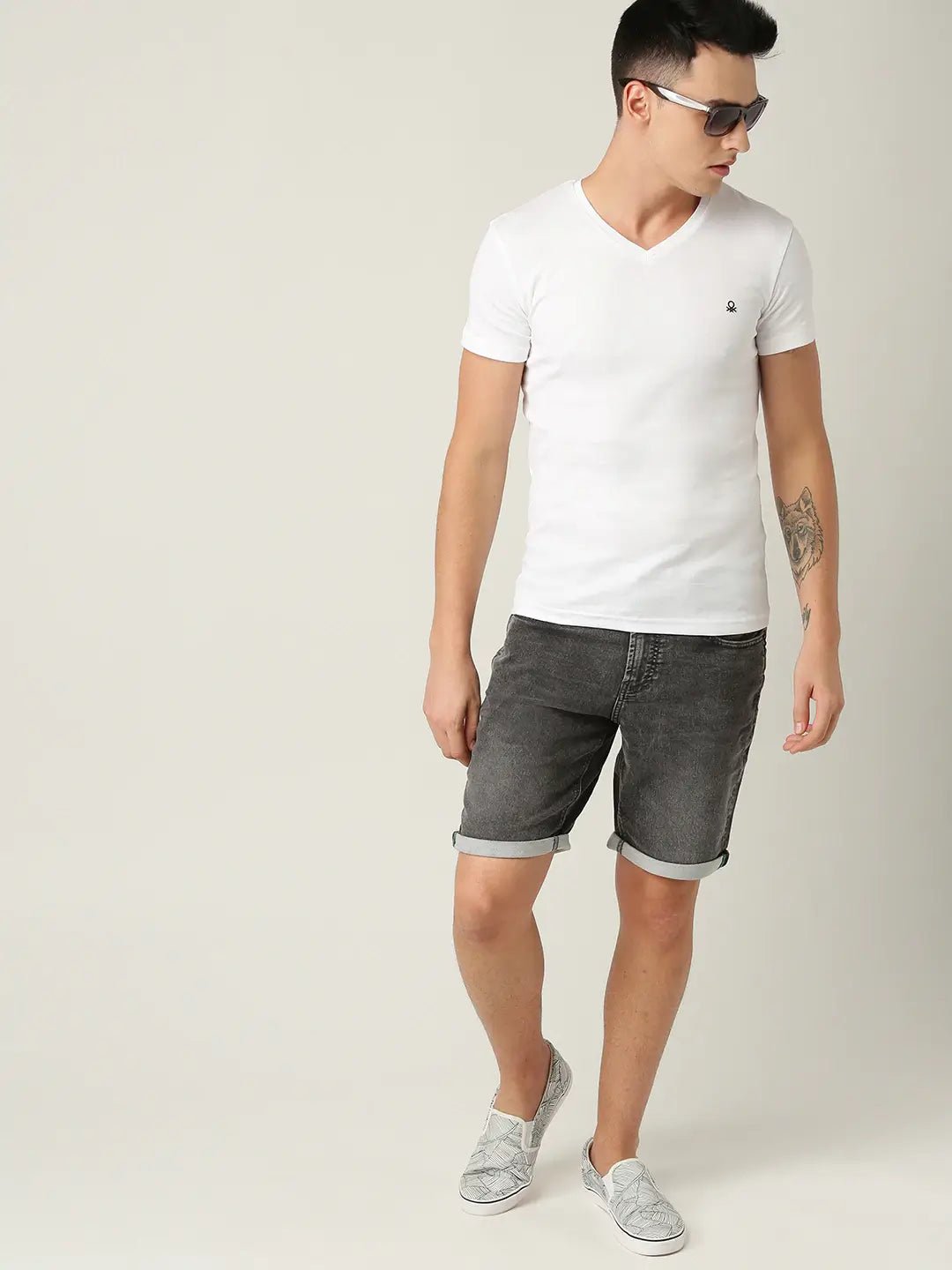 Men Charcoal Grey Solid Slim Fit Denim Shorts - HB INDUSTRIES - Shorts -