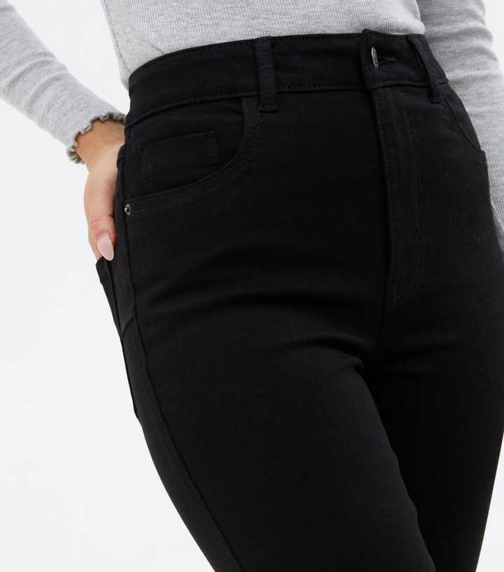 Petite Black Dark Wash Lift & Shape Jenna Skinny Jeans - HB INDUSTRIES - Jeans -