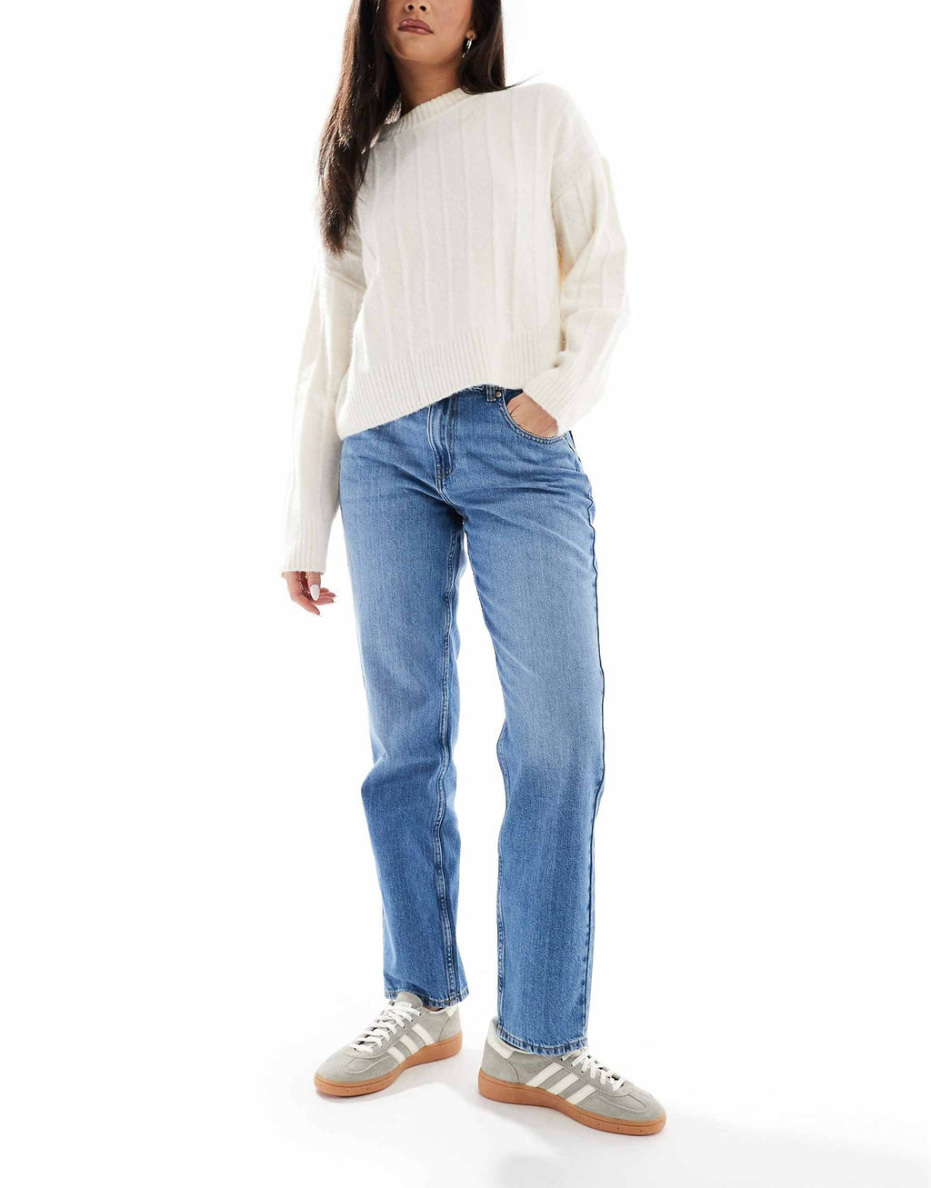 Mom Jeans in Mid Wash Blue – High-Waist Relaxed Fit Denim for Women in Pakistan | DOCACCA