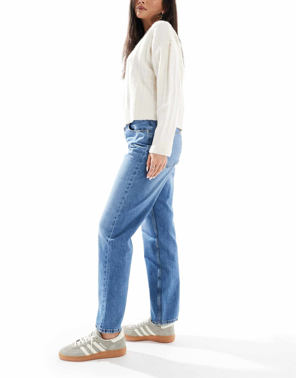 Mom Jeans in Mid Wash Blue – High-Waist Relaxed Fit Denim for Women in Pakistan | DOCACCA