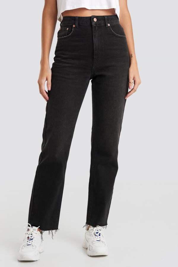 Women Skinny Fit Mid-Rise Slash Knee Stretchable Cropped Jeans