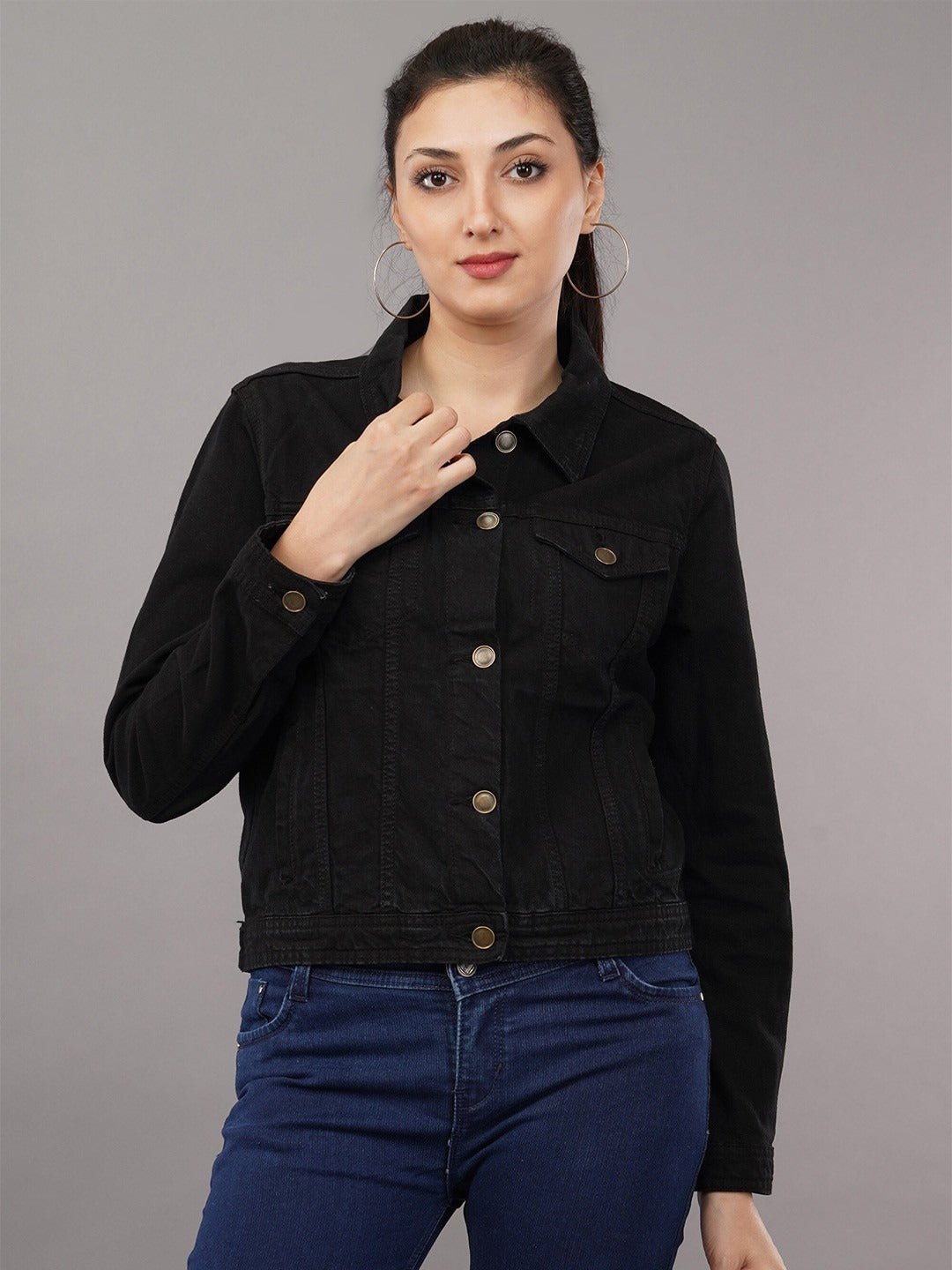 Black Long Sleeves Denim Jacket – Sleek, Versatile Outerwear for Pakistan | DOCACCA