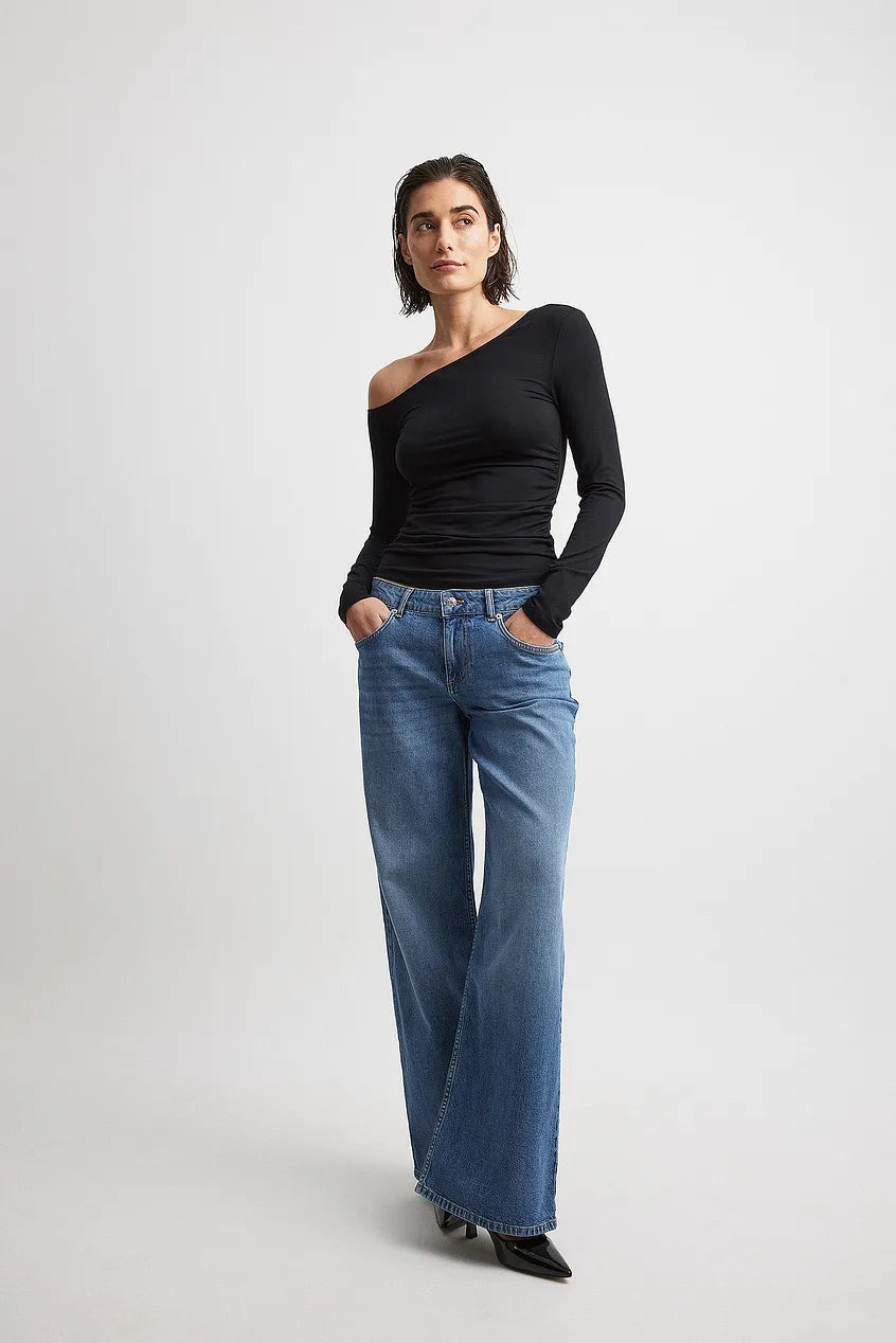 Low Waist Wide Leg Denim in Blue - Trendy & Comfortable Jeans