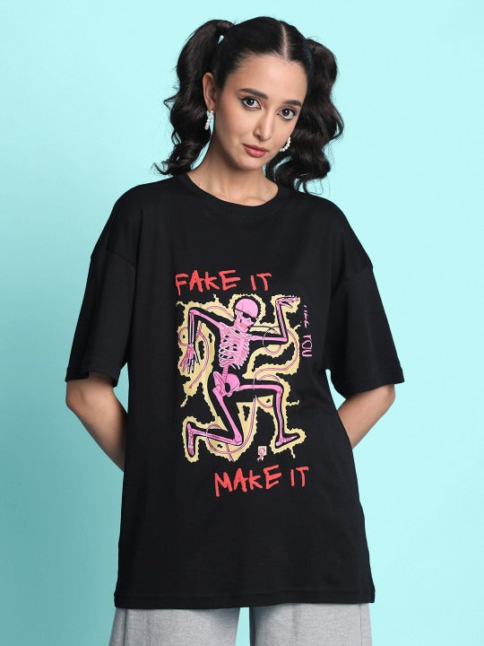 Men Halloween Graphic Print Round Neck Cotton T-Shirt – Stylish Festive Outfit in Pakistan | DOCACCA