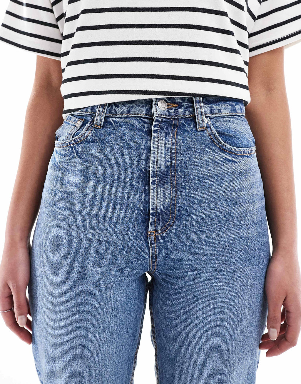 Women’s Mom Jeans in Mid Blue – High Waist Relaxed Fit Denim for Everyday Pakistani Style | DOCACCA