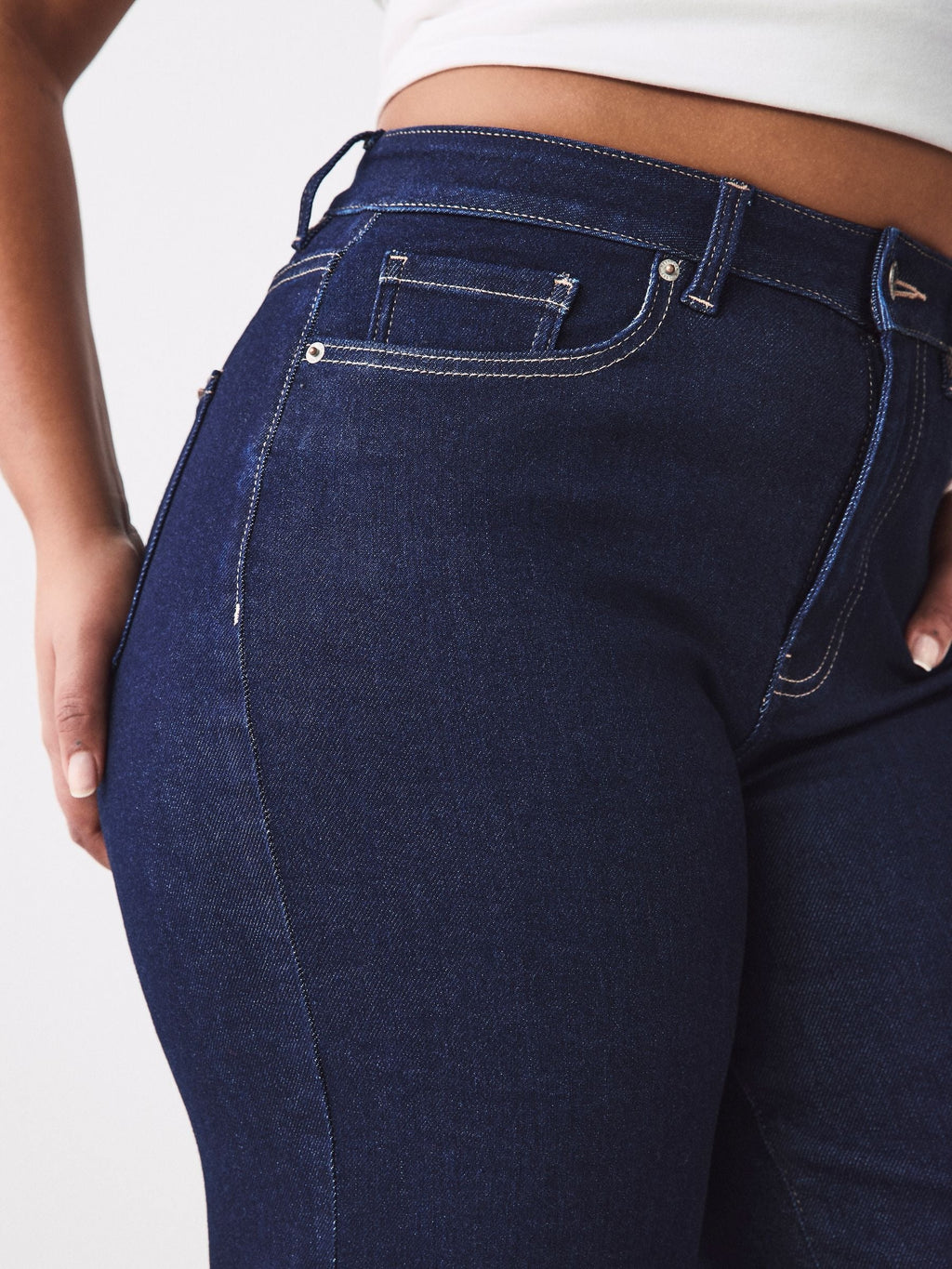 Women Rinse Hourglass Wide Leg Jeans – Trendy High-Waisted Cotton Denim for Pakistan | HB INDUSTRIES