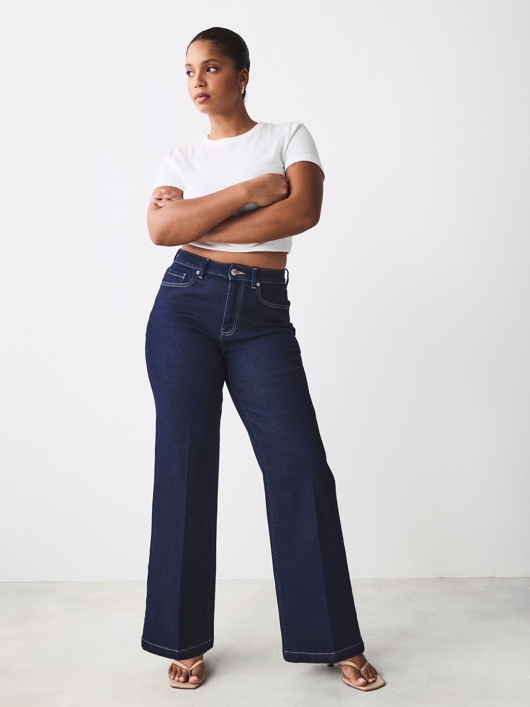 Women Rinse Hourglass Wide Leg Jeans – Trendy High-Waisted Cotton Denim for Pakistan | HB INDUSTRIES