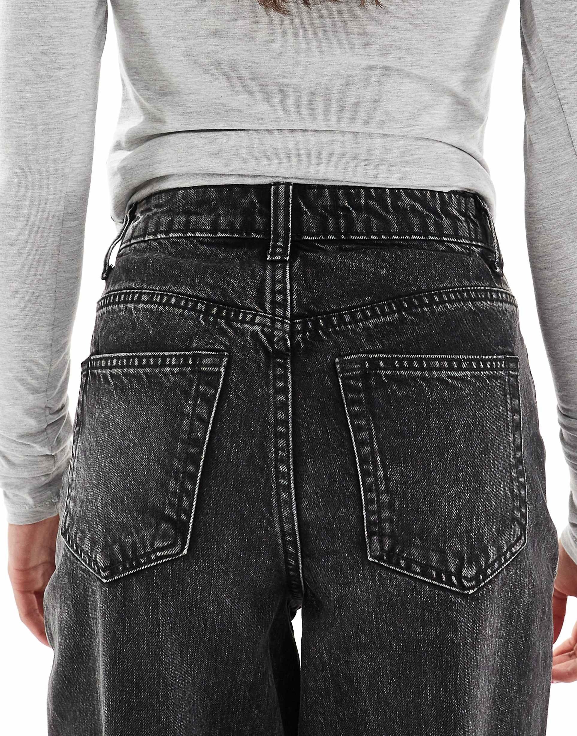 Mom Jeans in Black – High-Waist Comfort Fit Denim for Everyday Pakistani Style | DOCACCA