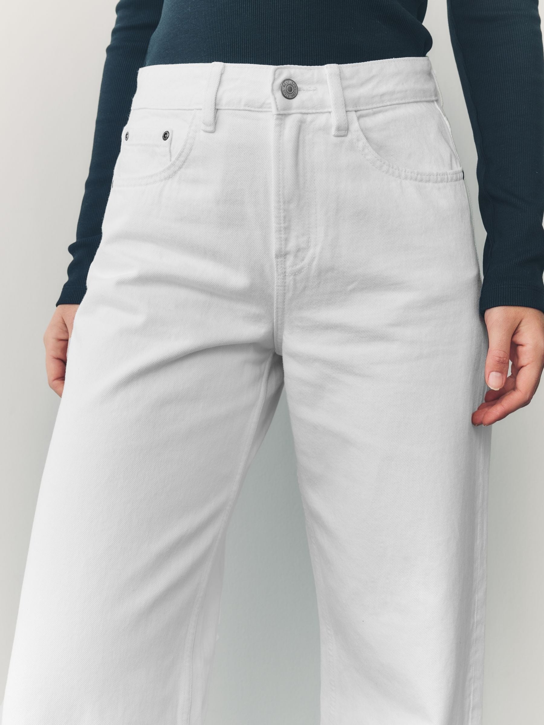 Women White Wide Leg Jeans – Elegant High Waisted Denim Pants for Stylish Outfits in Pakistan | HB INDUSTRIES