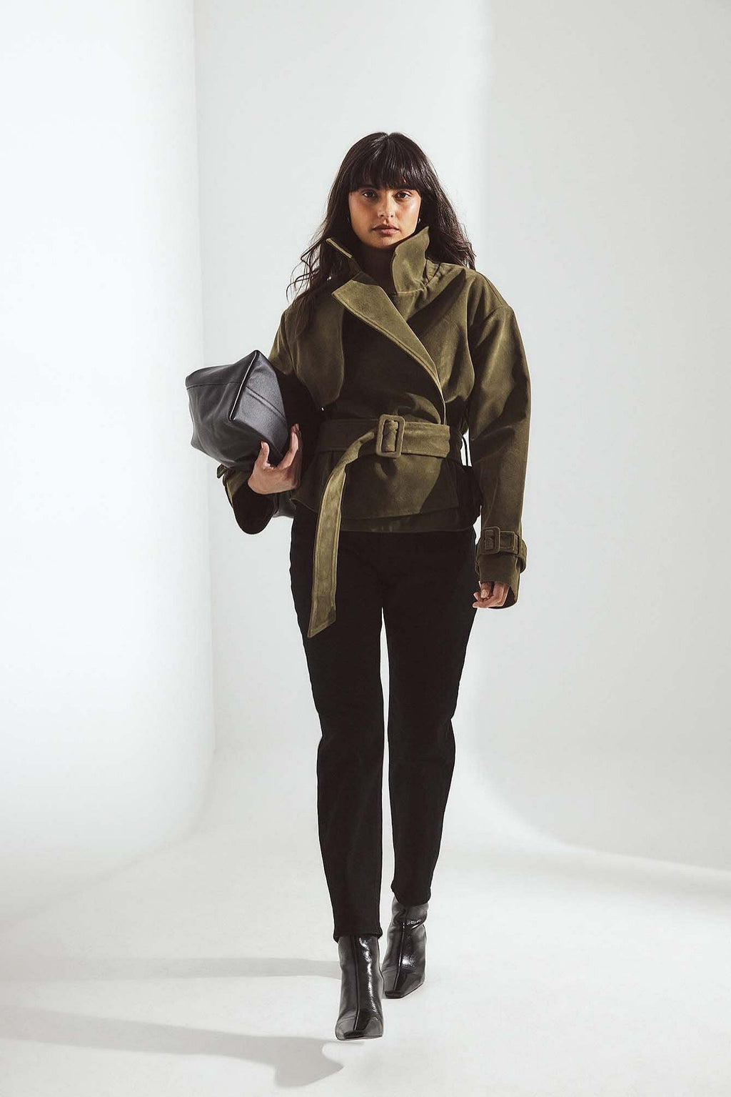 Mom High Waist Jeans for Women – Trendy Comfort Fit Denim for Everyday Pakistani Fashion | DOCACCA