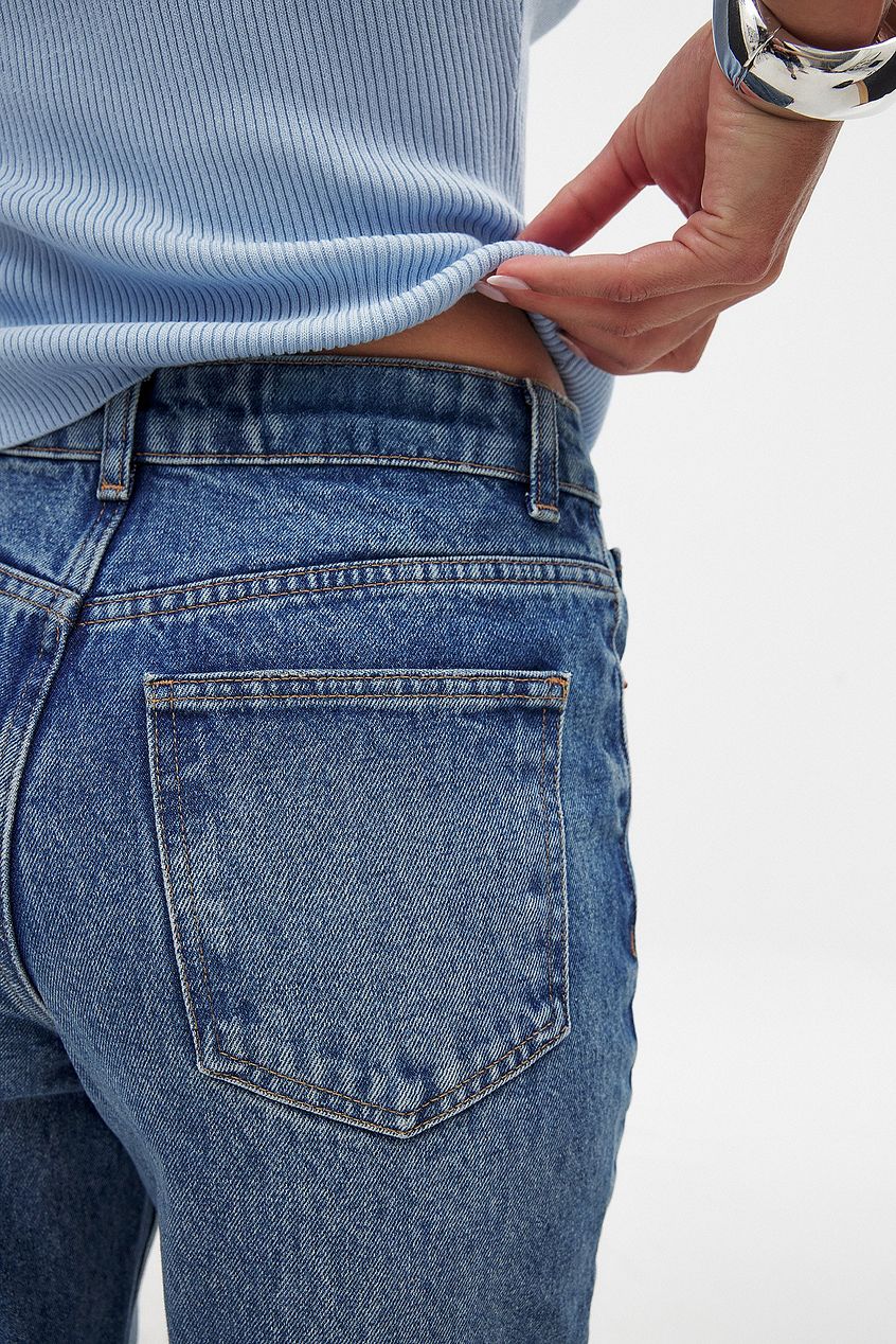 Women Mid Waist Straight Jeans – Classic Straight-Leg Denim for Daily Style in Pakistan | DOCACCA