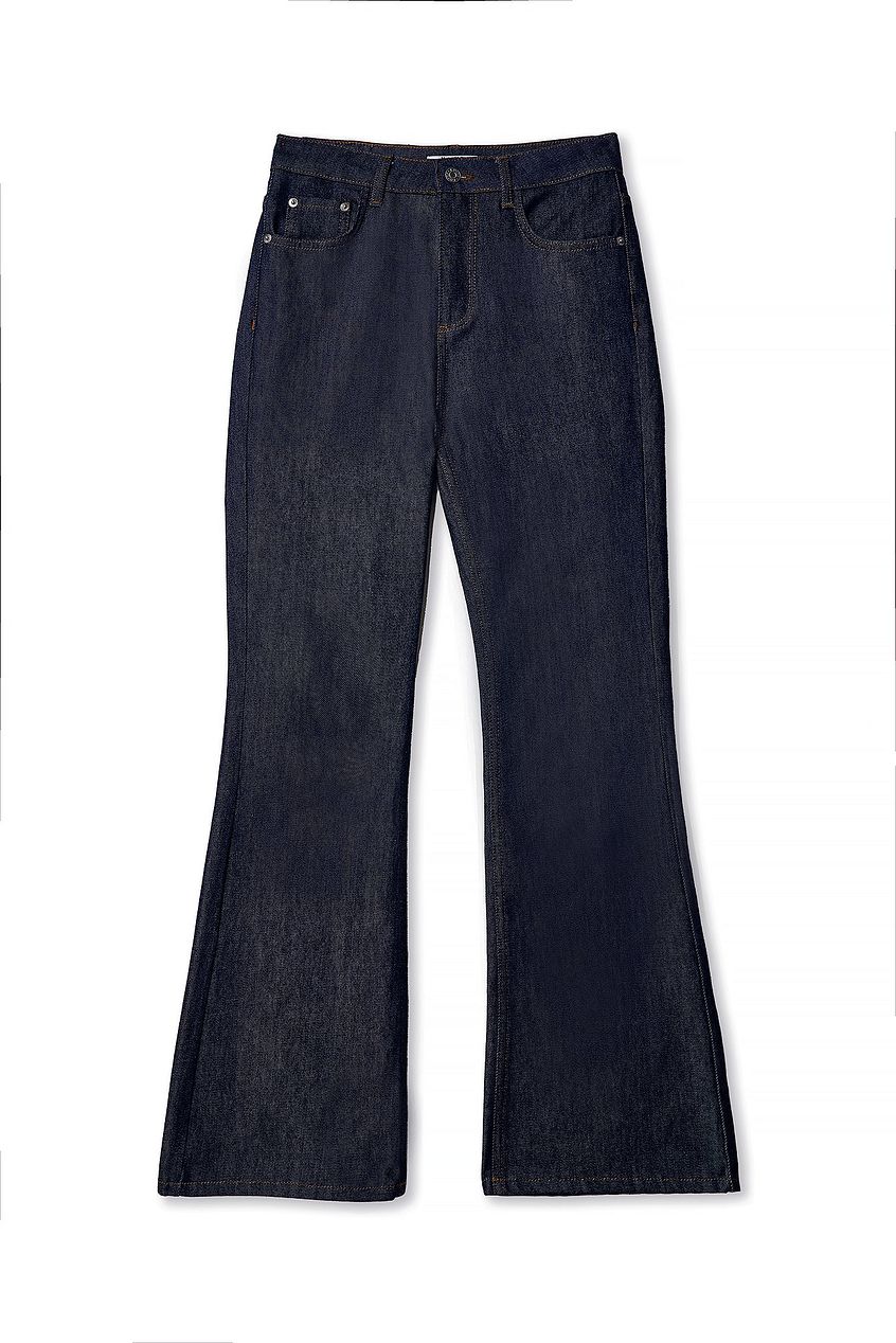 Women High Waist Flared Denim – Leg-Lengthening, Breathable Jeans for Pakistan | HB INDUSTRIES
