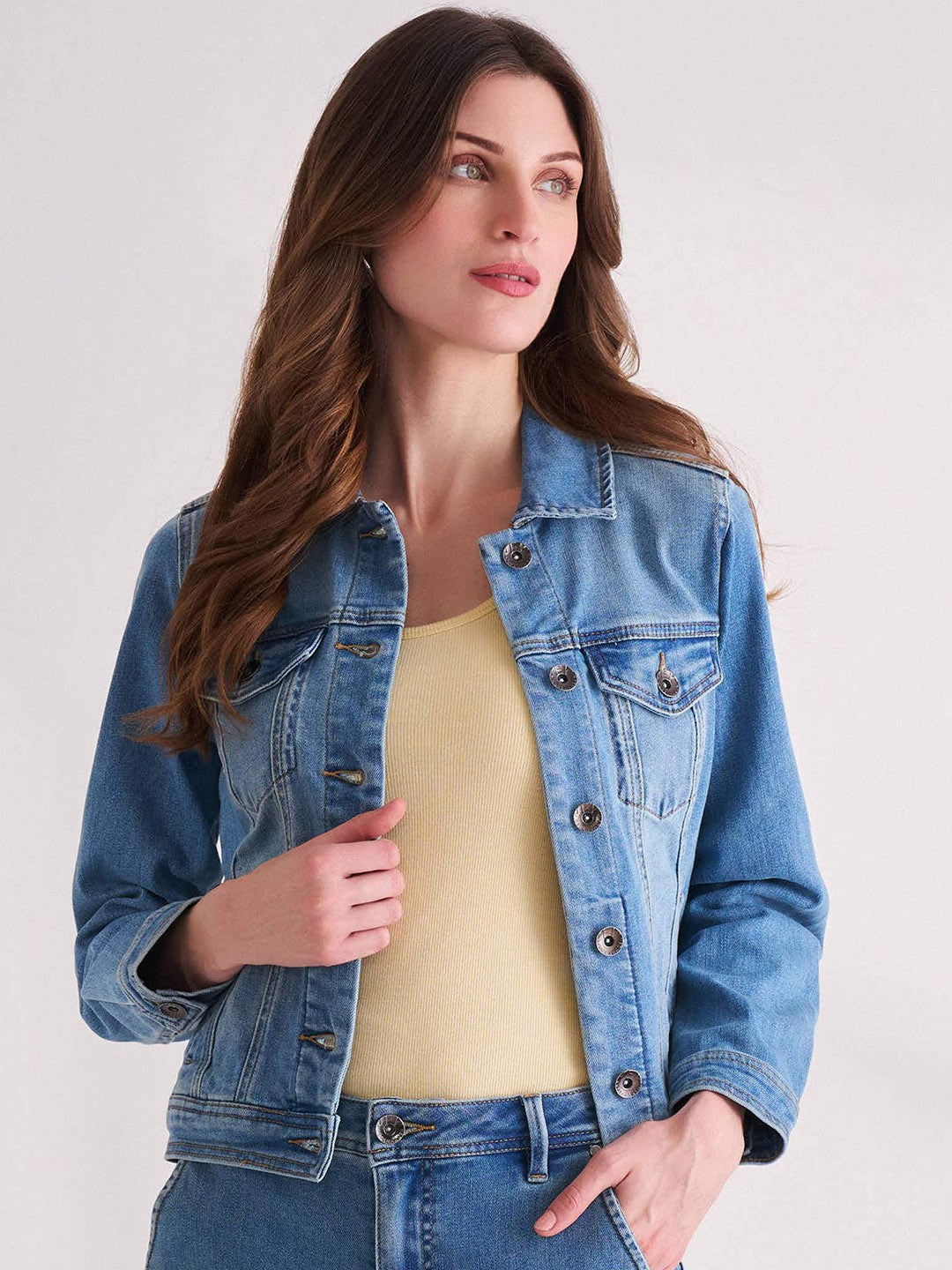 Women Light Blue Washed Spread Collar Denim Jacket