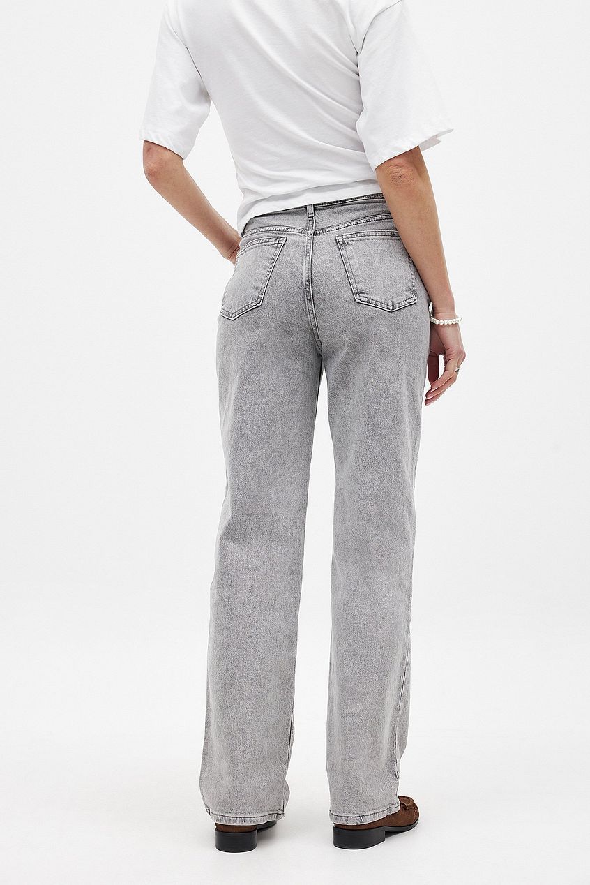 Women Straight High Waist Jeans – Classic High-Rise Straight Leg Denim for Pakistani Women | HB INDUSTRIES