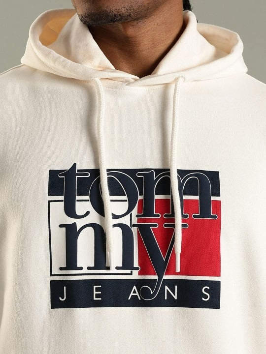 Men Printed Hooded Sweatshirt – Stylish Graphic Hoodie for Winter in Pakistan