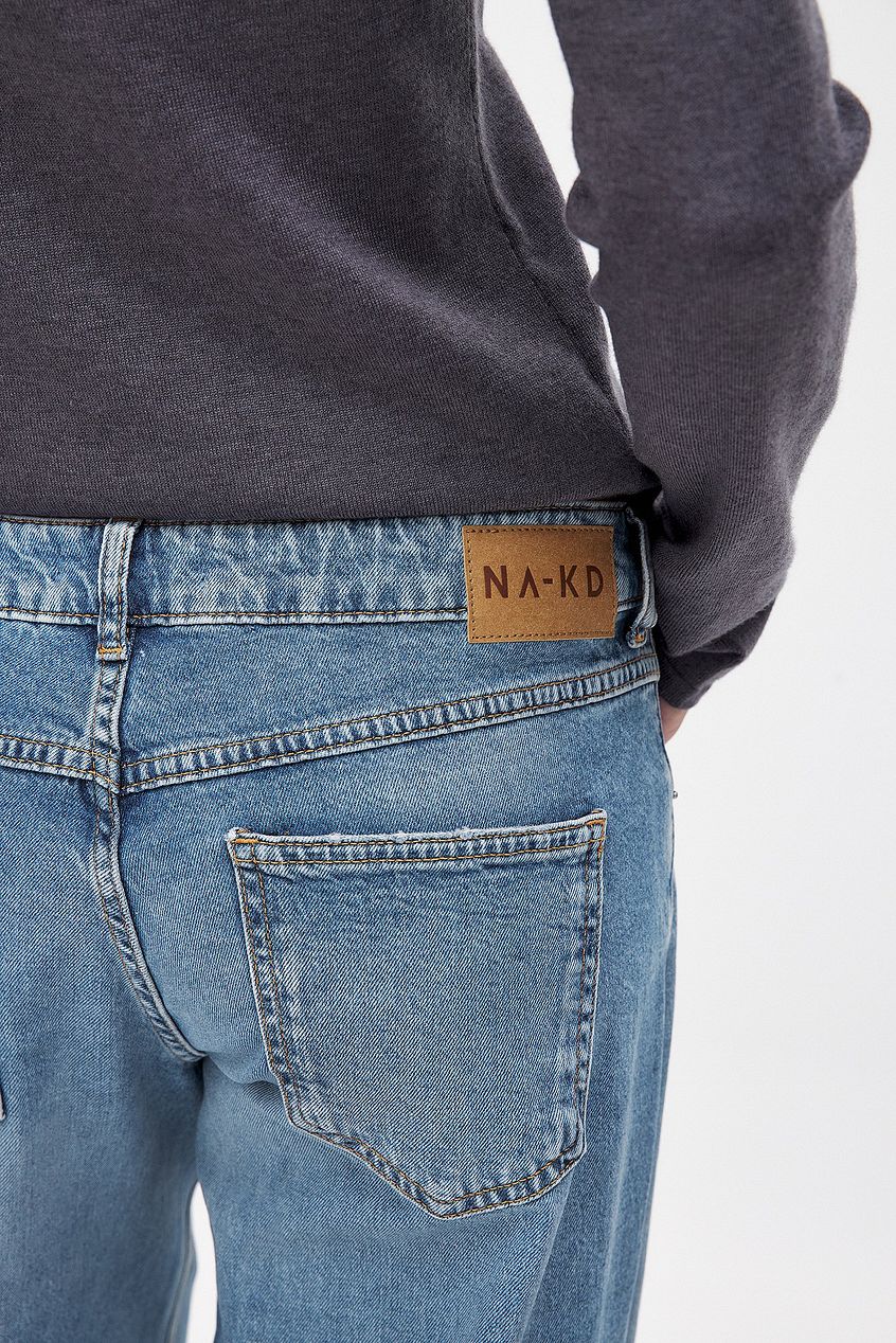 Women Wide Leg Mid Waist Jeans – Trendy Mid-Rise Wide Leg Denim for Pakistani Women | DOCACCA