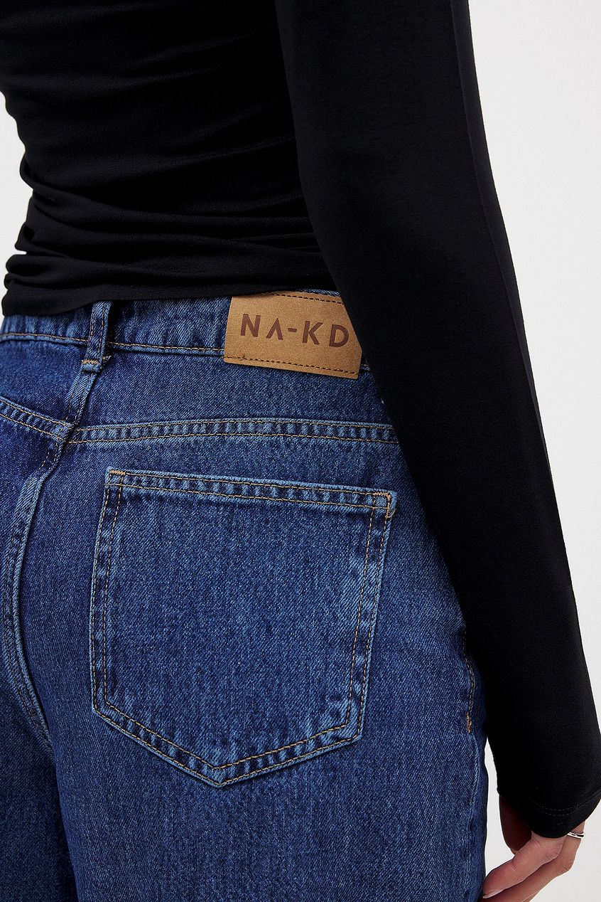 Women Fold Up Loose Denim – Relaxed Fit Cuffed Jeans for Pakistani Women | DOCACCA