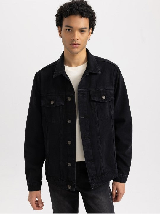 Spread Collar Pure Cotton Denim Jacket – All-Season Men’s Outerwear for Pakistan | DOCACCA