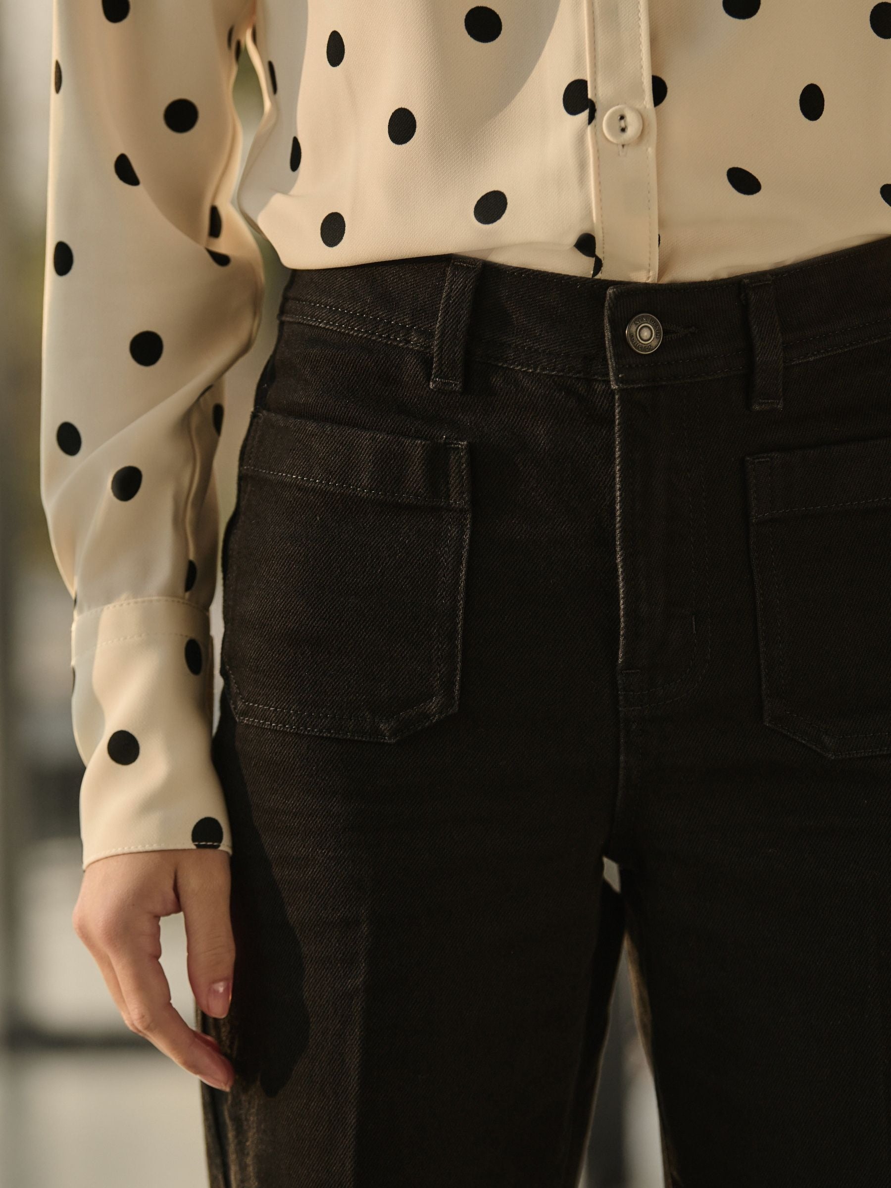 Women Black Patch Pocket Wide Leg Jeans – High Waist Loose Fit Denim Pants for Women in Pakistan | HB INDUSTRIES