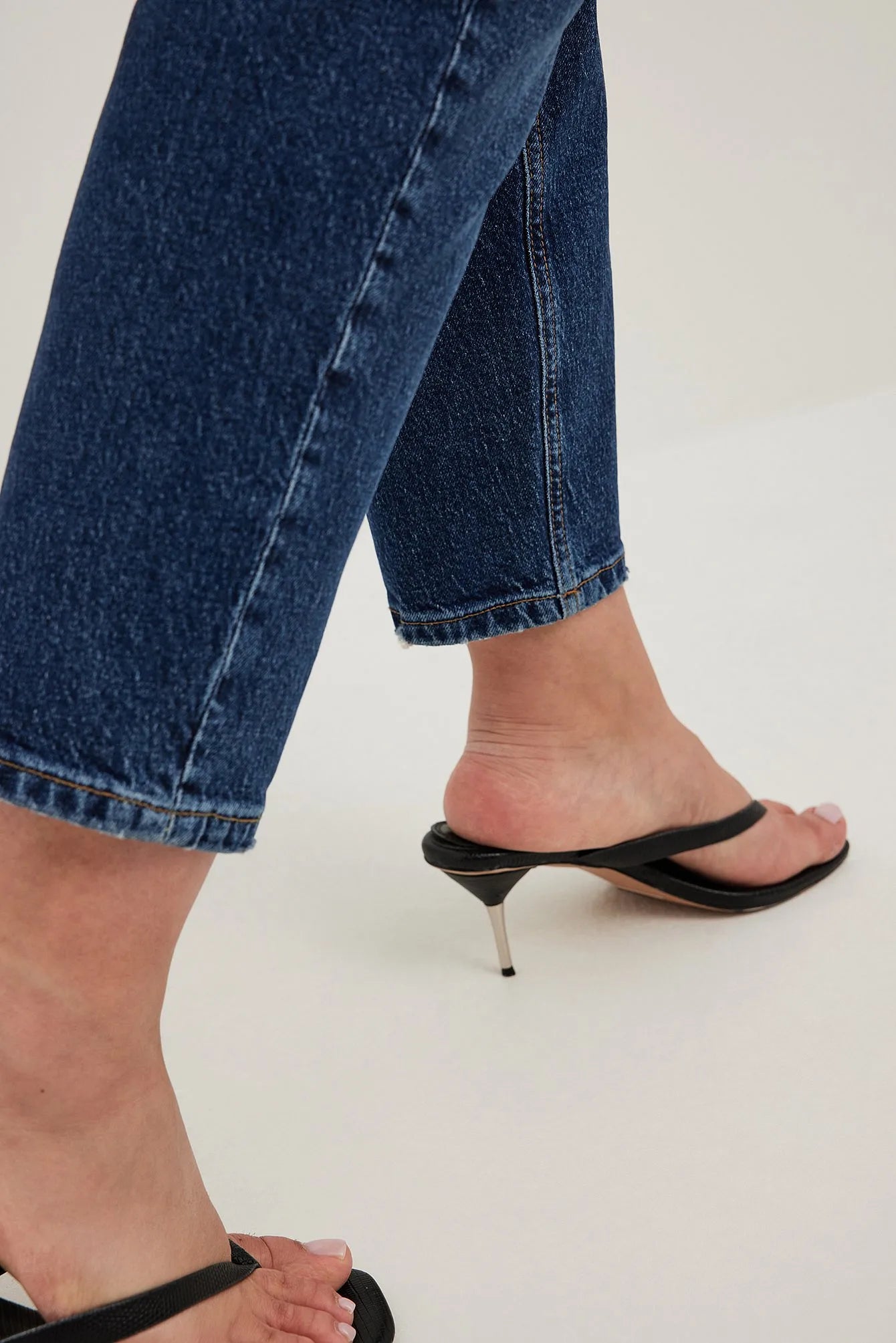 Mid Blue Mom High Waist Jeans - Classic & Comfortable