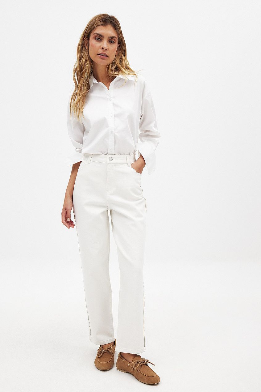 Women Cropped Scallop Detail Denim Jeans – Feminine Scallop Hem, Trendy Cropped Fit | DOCACCA