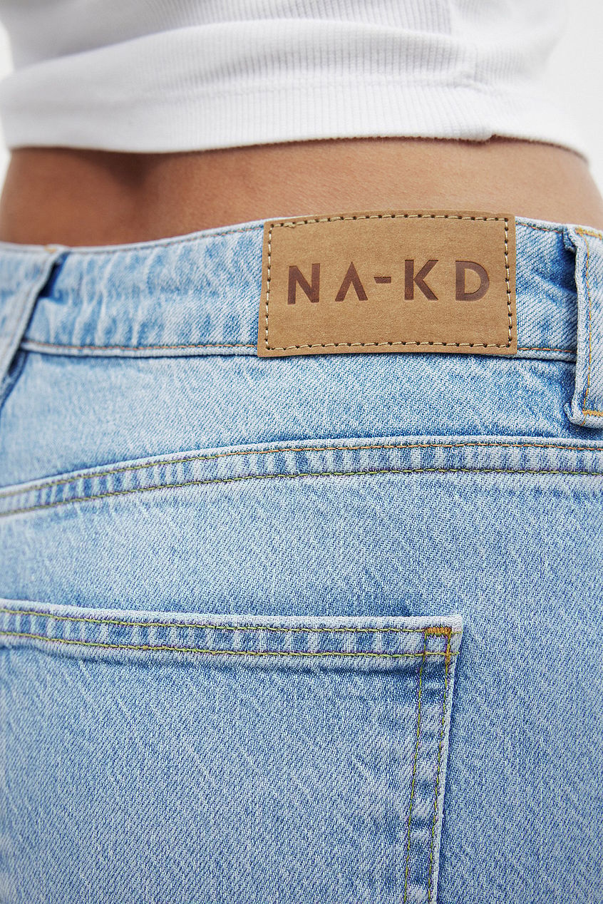 Women Straight Low Waist Jeans – Low-Rise Straight Leg Denim, Street-Ready Comfort | DOCACCA