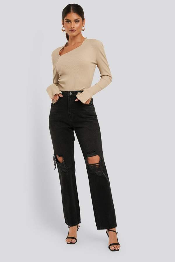 Skinny Fit Mid-Rise Clean Look Stretchable Knee Cut Jeans