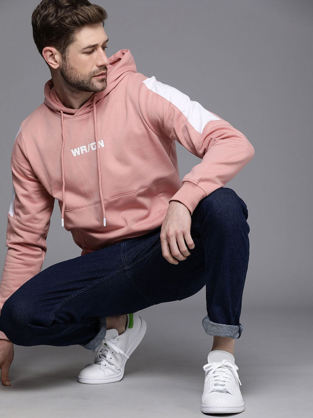 Men Pink Printed Hooded Pullover Sweatshirt – Stylish Cotton Hoodie for Winter in Pakistan | DOCACCA