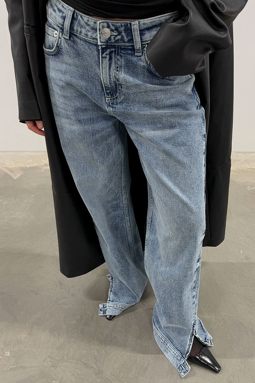 Slit Detail Denim – Trendy High-Rise Jeans with Front/Side Slits for Pakistan | HB INDUSTRIES