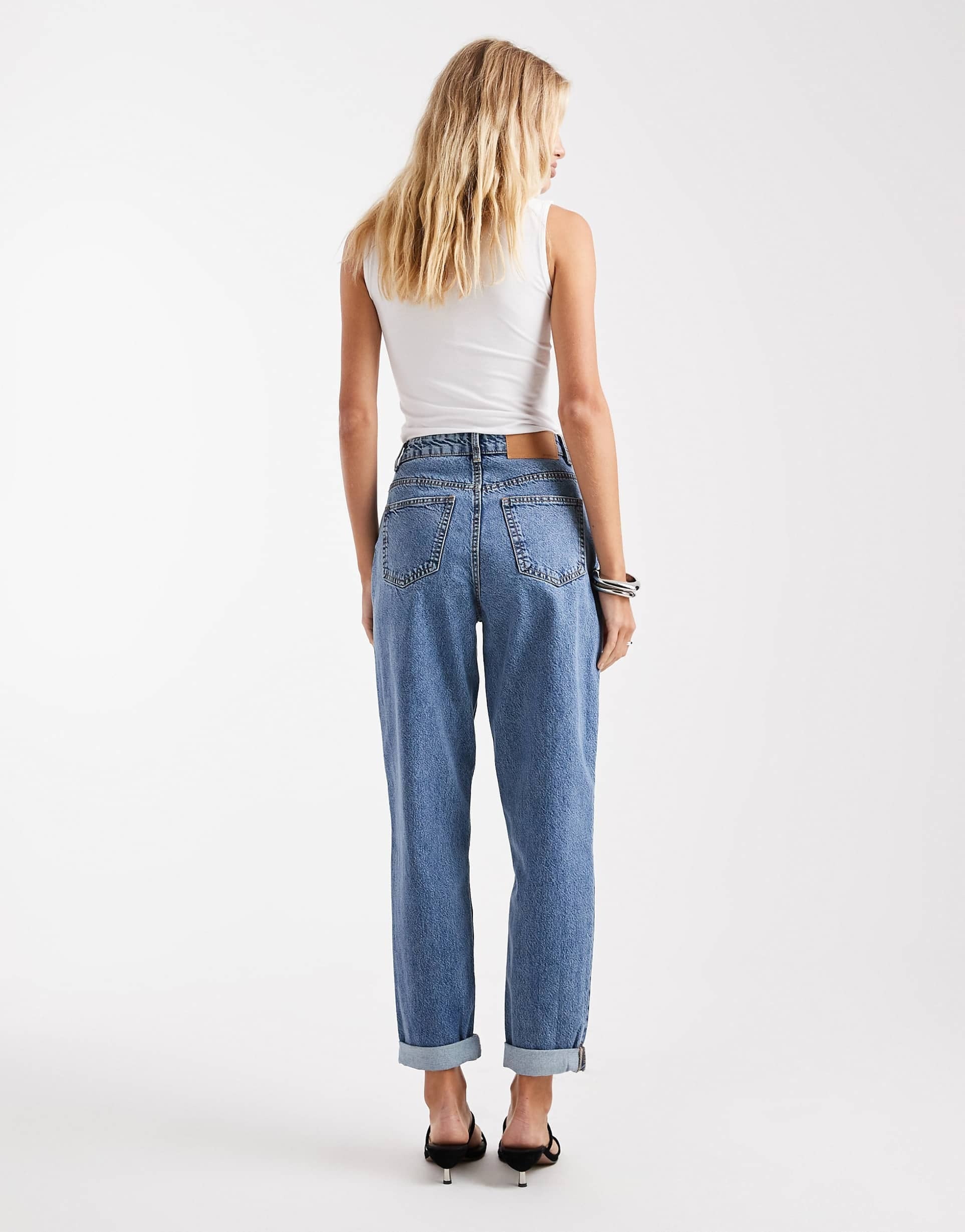 Mom Jeans in Mid Blue – High Waist Vintage Fit Denim for Women in Pakistan | DOCACCA