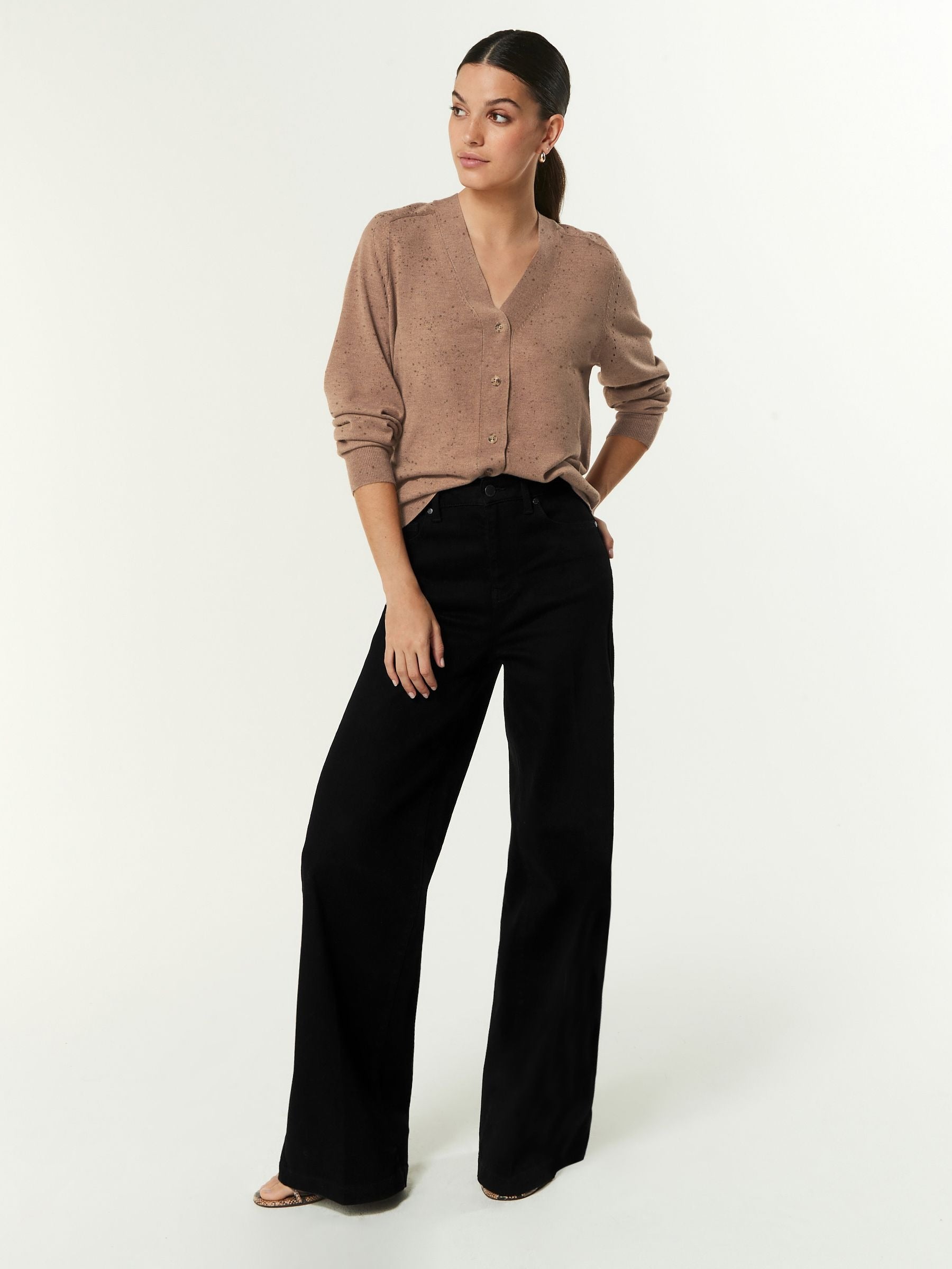 Women Black Wide Leg Jeans – High Waist Loose Fit Denim Pants for Women in Pakistan | HB INDUSTRIES