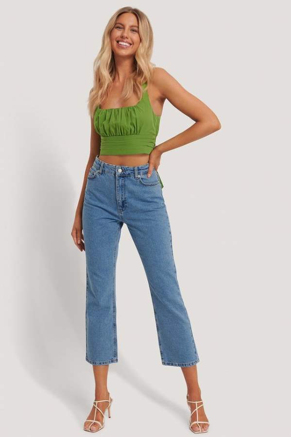 Straight Fit Mid-Rise Clean Look Stretchable Jeans