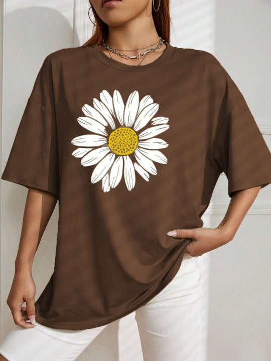 Floral Printed Cotton T-shirt – Stylish Women’s Casual Wear in Pakistan