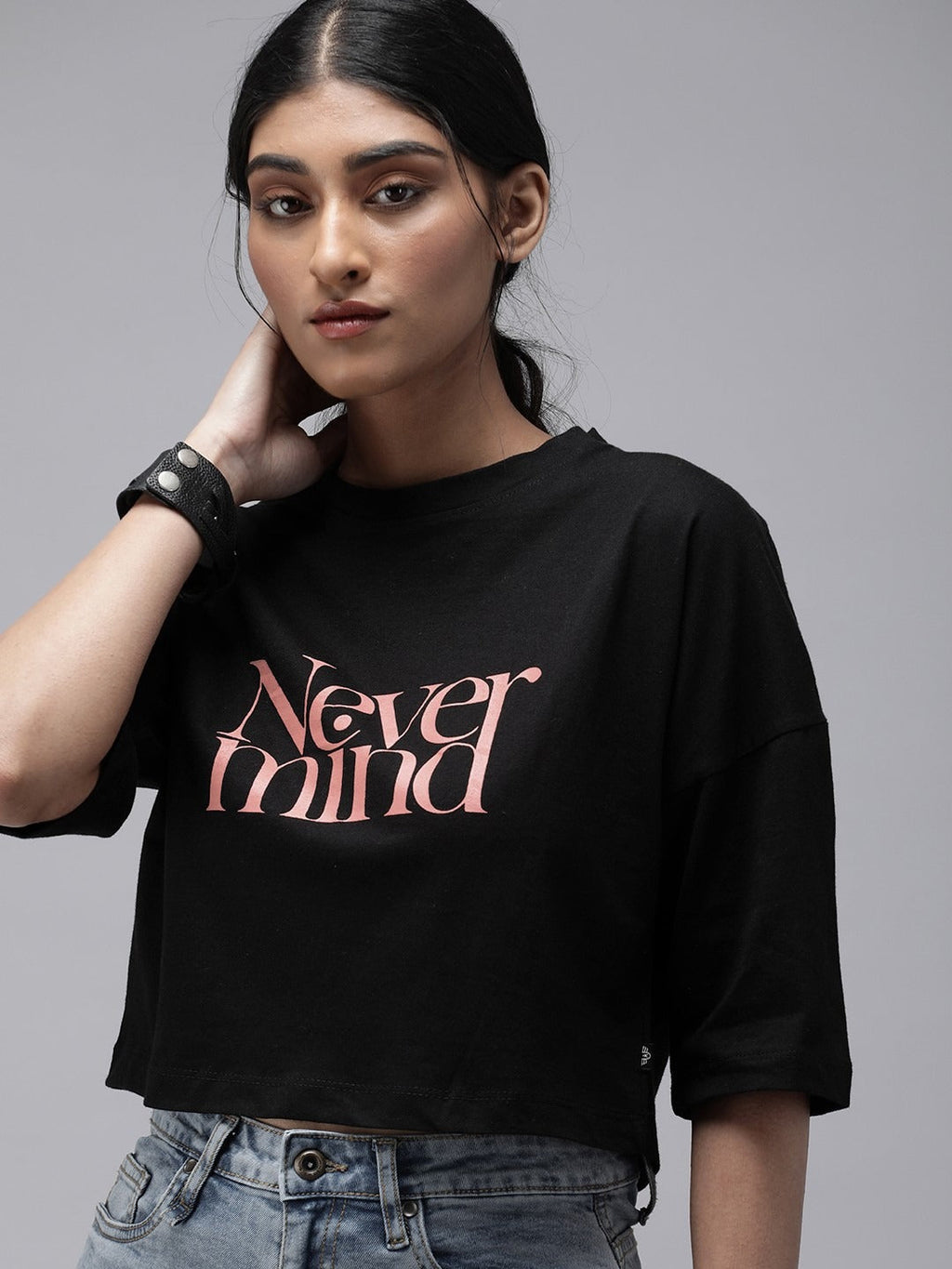 DOCACCA Women Black Red Printed Cotton Crop T-Shirt