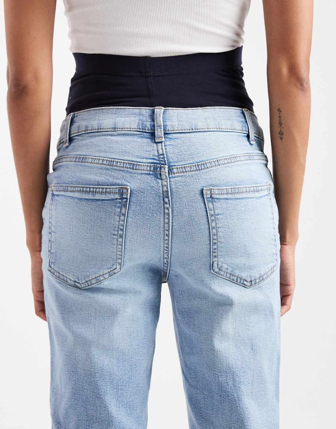 Mom Jeans in Mid Blue – High Waist Vintage Fit Denim for Women in Pakistan | DOCACCA