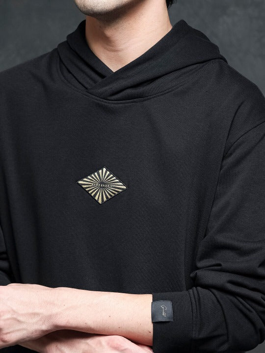 Men Trivial Graphic Print Hooded Sweatshirt – Stylish Casual Hoodie for Winter in Pakistan
