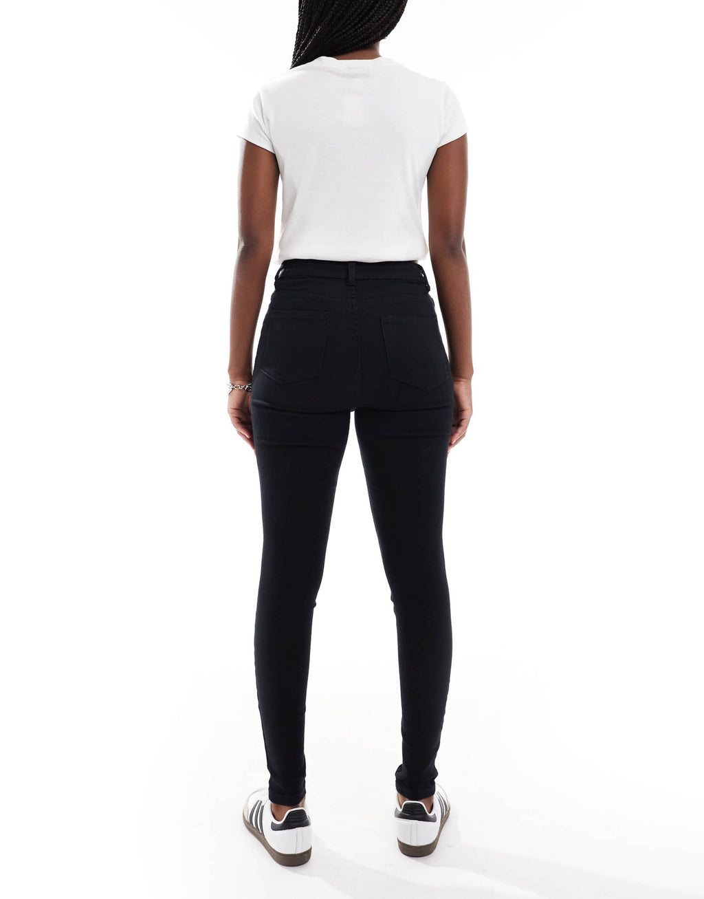 Skinny Jean in Black – Stretchable Slim Fit Denim for Men in Pakistan | DOCACCA