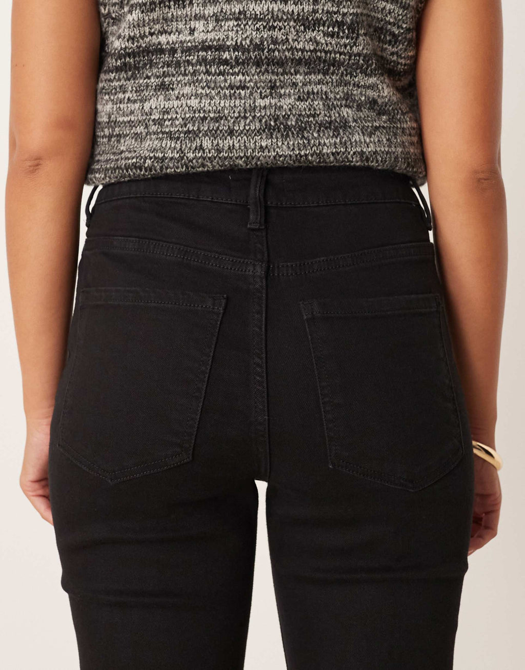 Skinny Jean in Black – Stretchable Slim Fit Denim for Men in Pakistan | DOCACCA