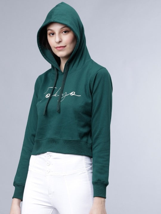 Women Green Printed Hooded Olive Green Hoodie – Stylish Winter Wear in Pakistan | DOCACCA