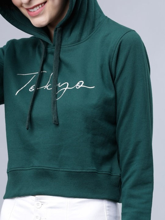 Women Green Printed Hooded Olive Green Hoodie – Stylish Winter Wear in Pakistan | DOCACCA