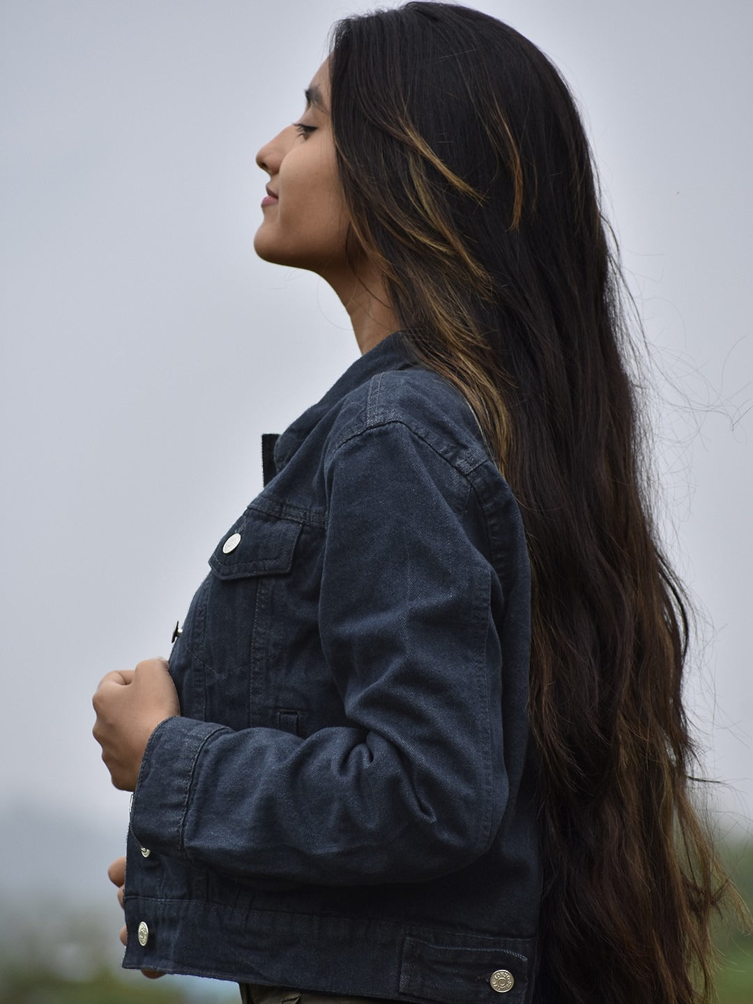 Women Blue Solid Jacket – Versatile Lightweight Outerwear for Pakistan | DOCACCA