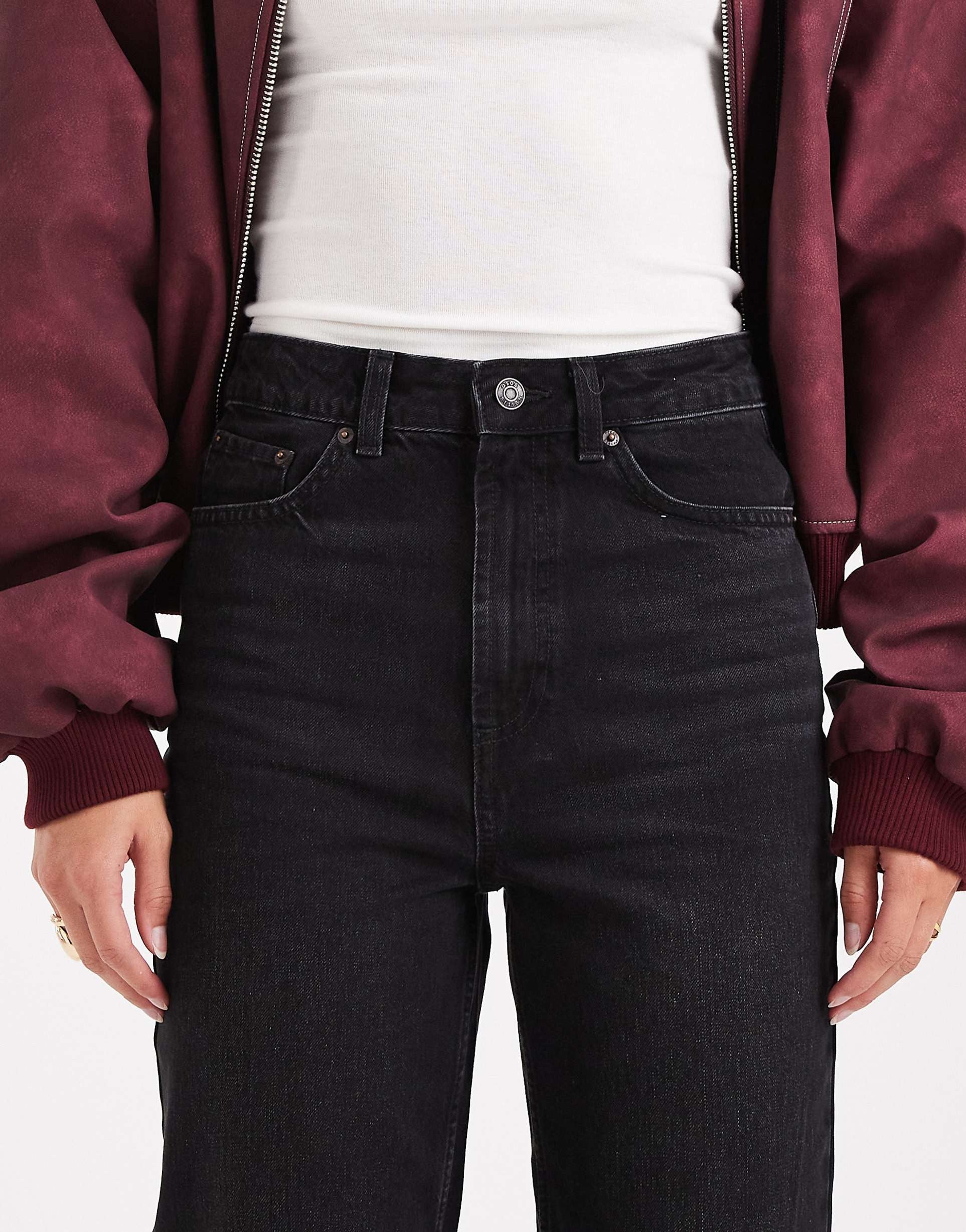 Slim Mom Jeans in Black – Trendy High-Waist Denim for Women in Pakistan | DOCACCA