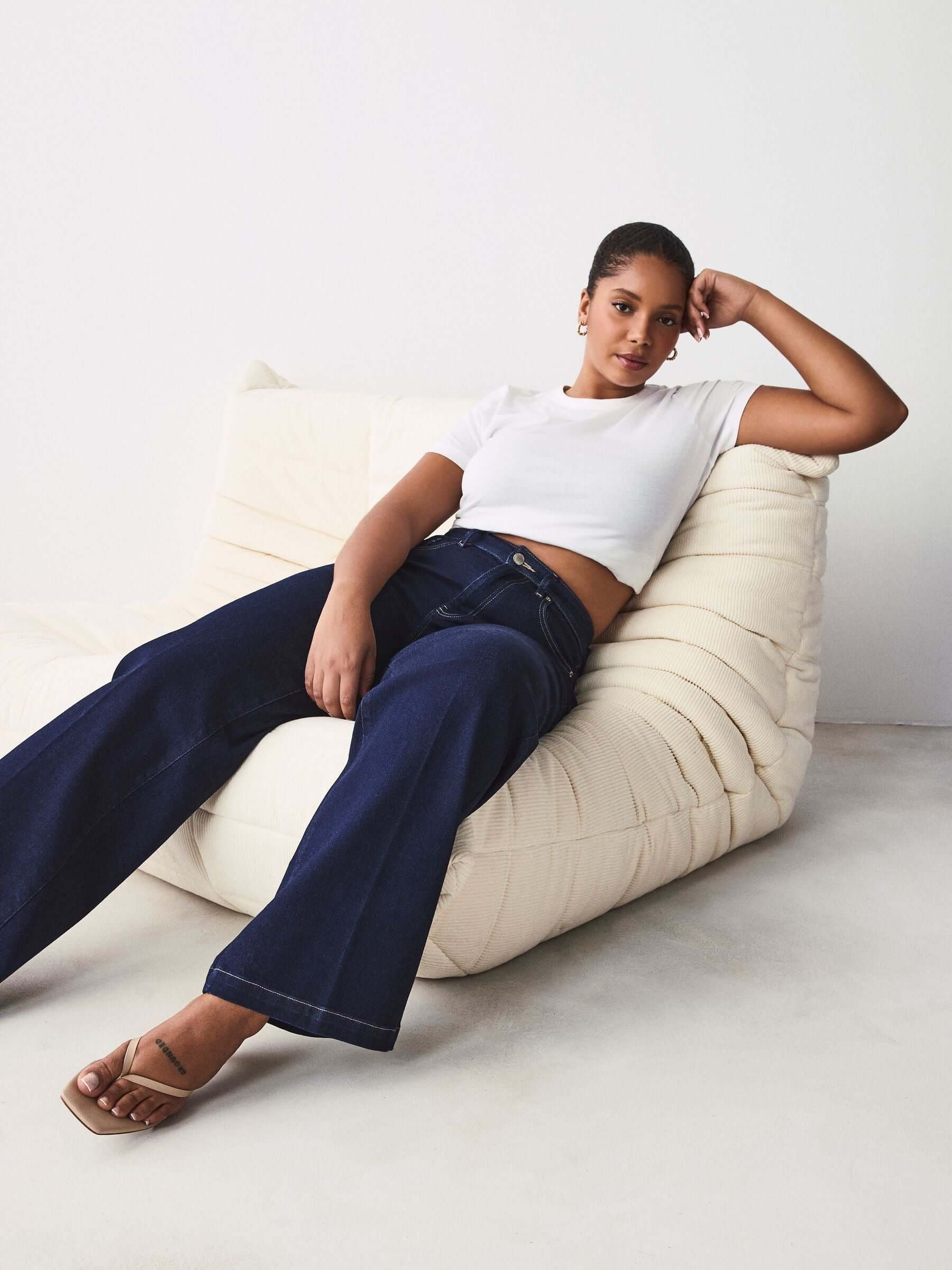 Women Rinse Hourglass Wide Leg Jeans – Trendy High-Waisted Cotton Denim for Pakistan | HB INDUSTRIES