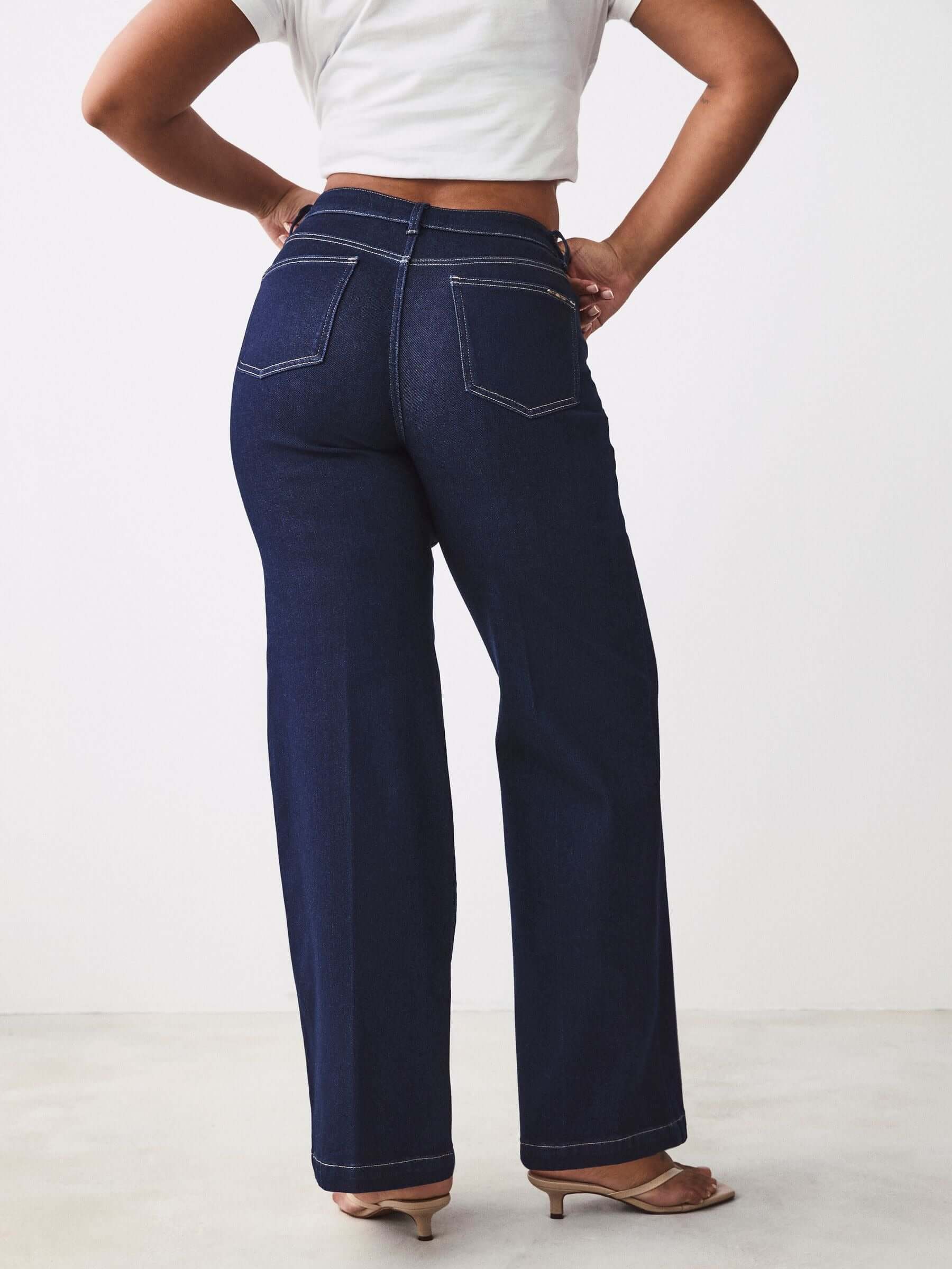Women Rinse Hourglass Wide Leg Jeans – Trendy High-Waisted Cotton Denim for Pakistan | HB INDUSTRIES
