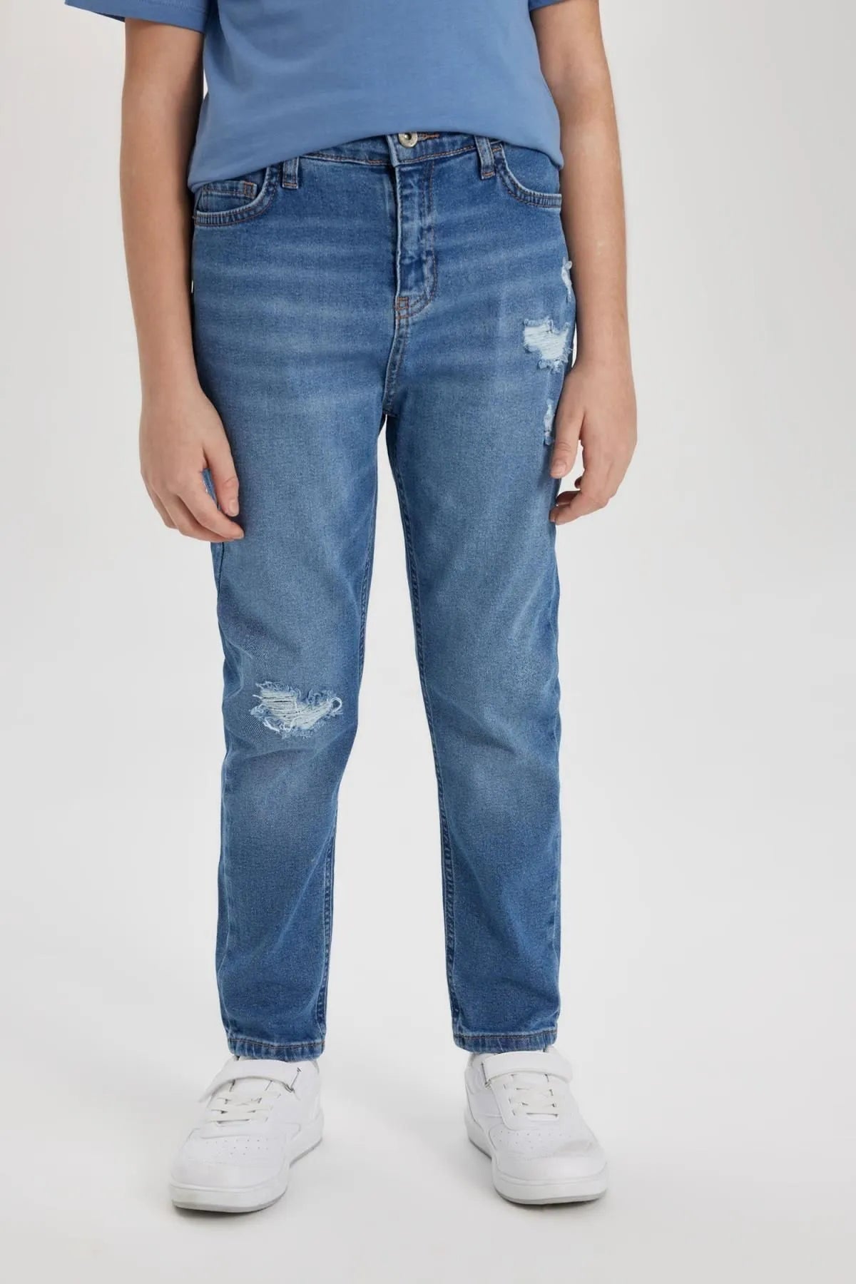 Boy's Carrot Fit Ripped Detailed Straight Leg Jean - HB INDUSTRIES - Boys Jeans - 