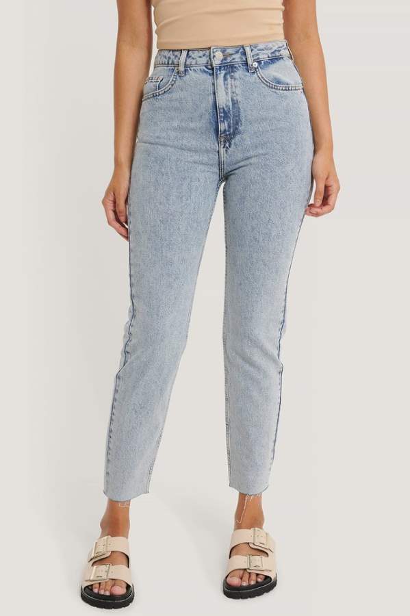 Lola Slim Fit Mid - Rise Clean Look Stretchable Jeans - HB INDUSTRIES - Jeans - 