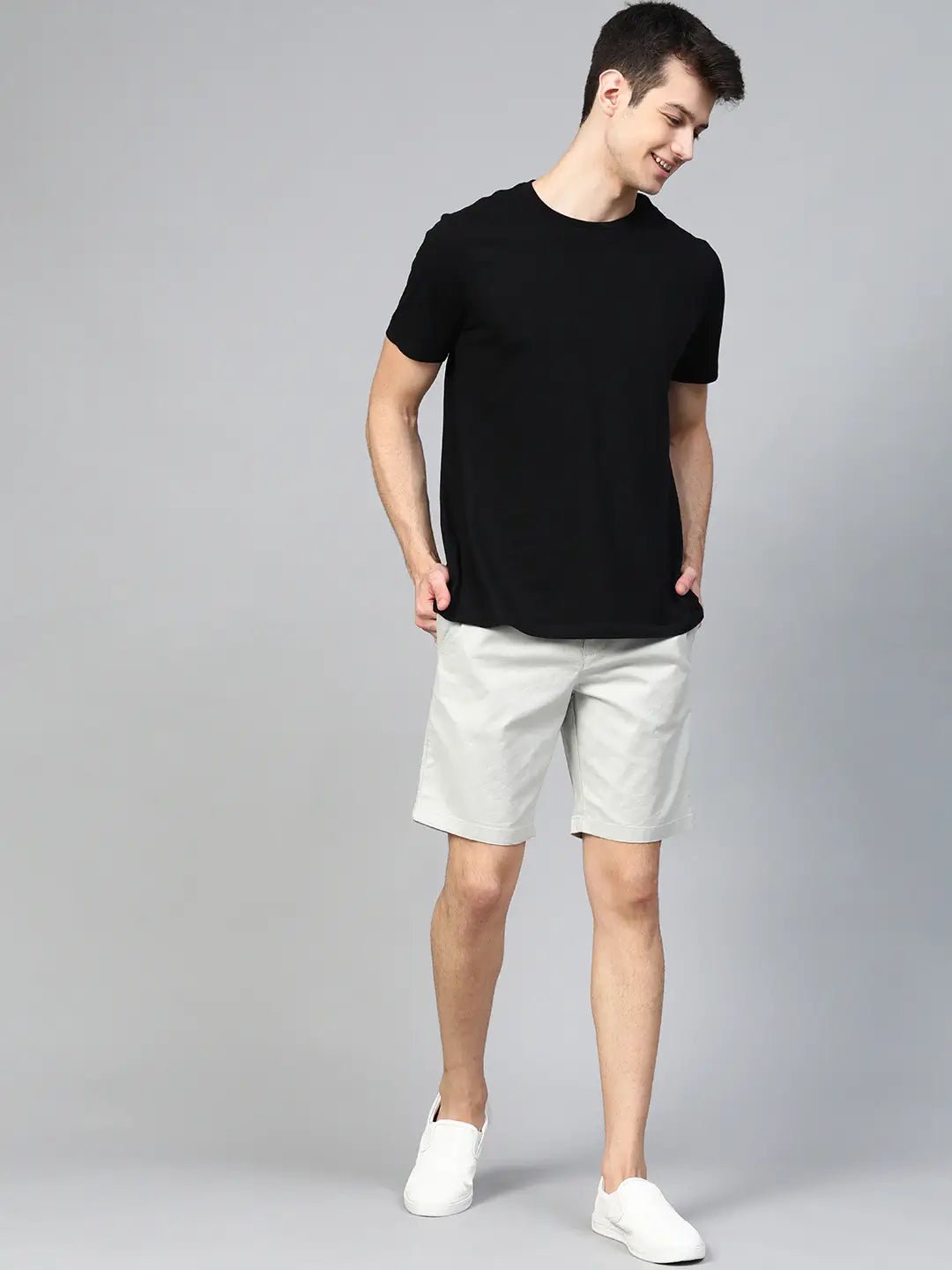 Men Off - White Self - Checked Regular Fit Shorts - HB INDUSTRIES - Shorts - 